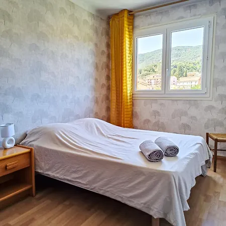 2 Avec Balcon, Garage Et Parking - Proche Des Thermes *