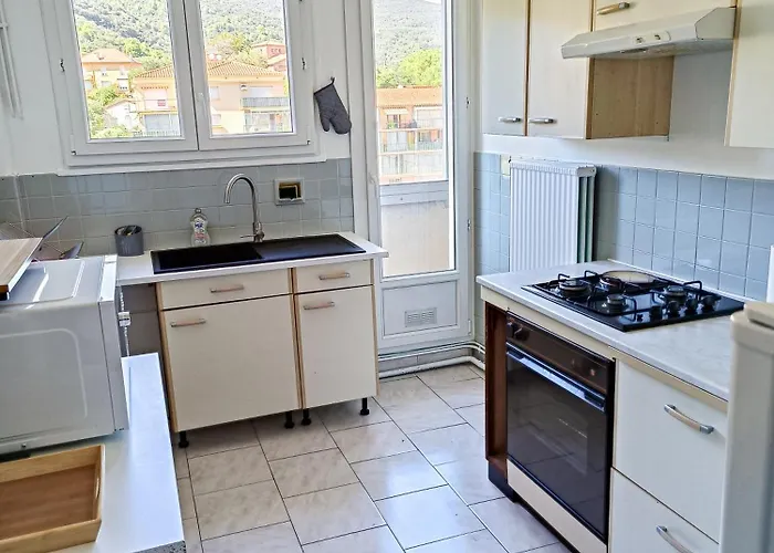 2 Avec Balcon, Garage Et Parking - Proche Des Thermes